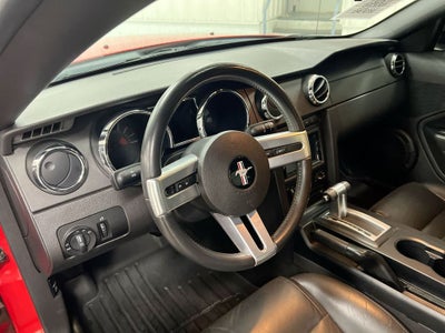 2005 Ford Mustang GT Premium
