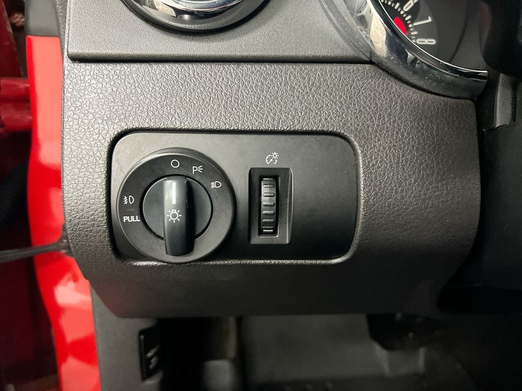 2005 Ford Mustang GT Premium