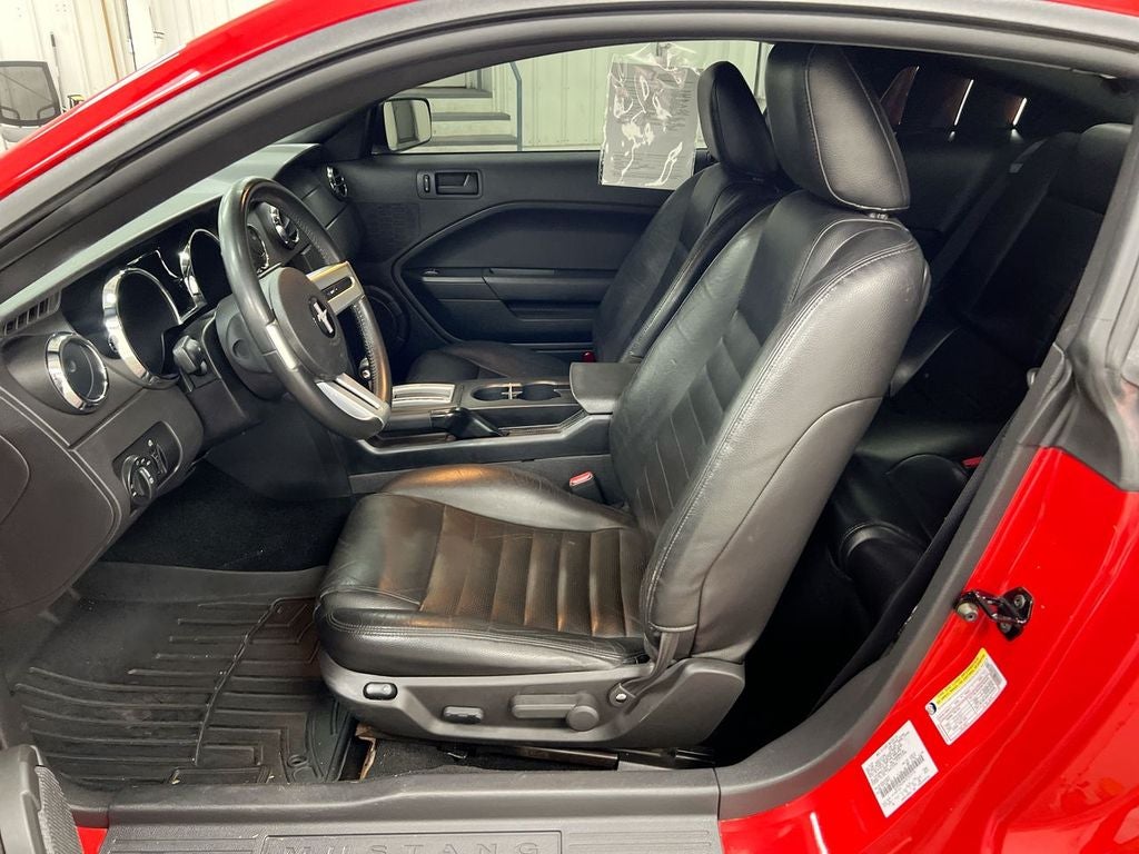 2005 Ford Mustang GT Premium
