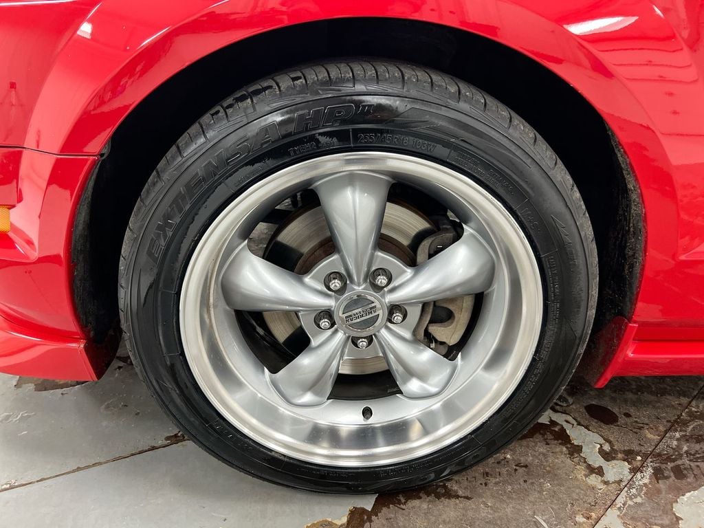 2005 Ford Mustang GT Premium