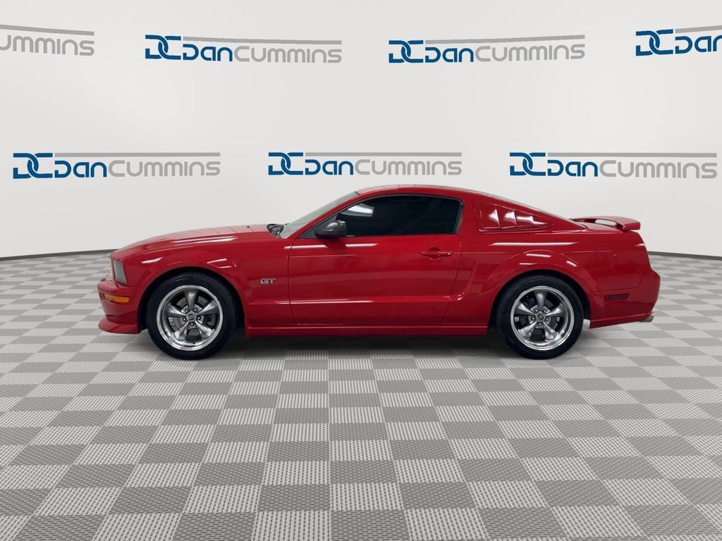 2005 Ford Mustang GT Premium