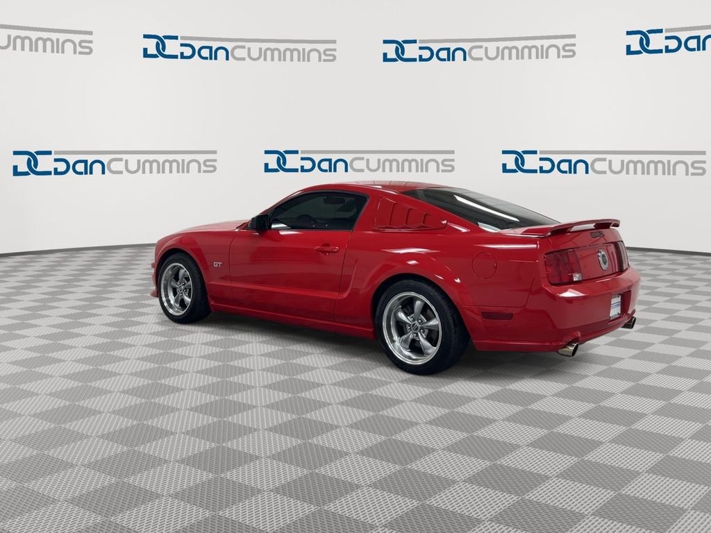 2005 Ford Mustang GT Premium