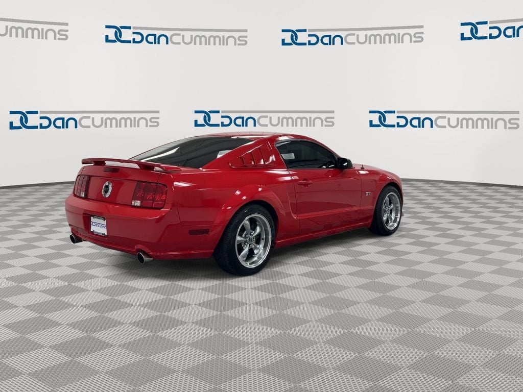 2005 Ford Mustang GT Premium