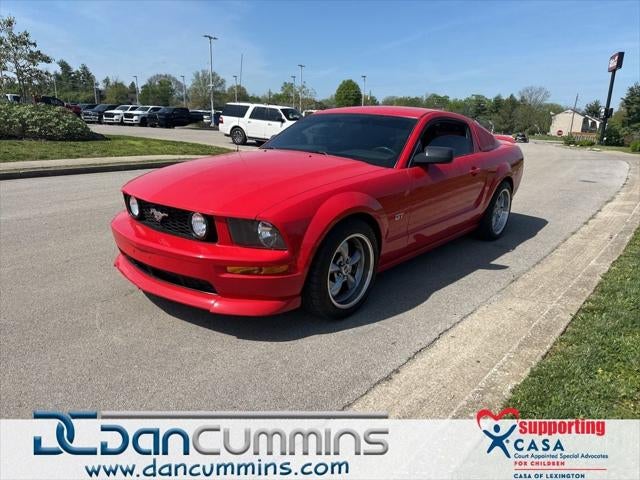 2005 Ford Mustang GT Premium