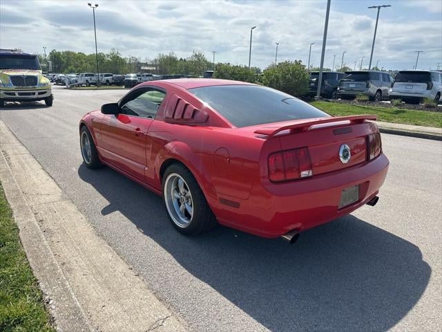 2005 Ford Mustang GT Premium