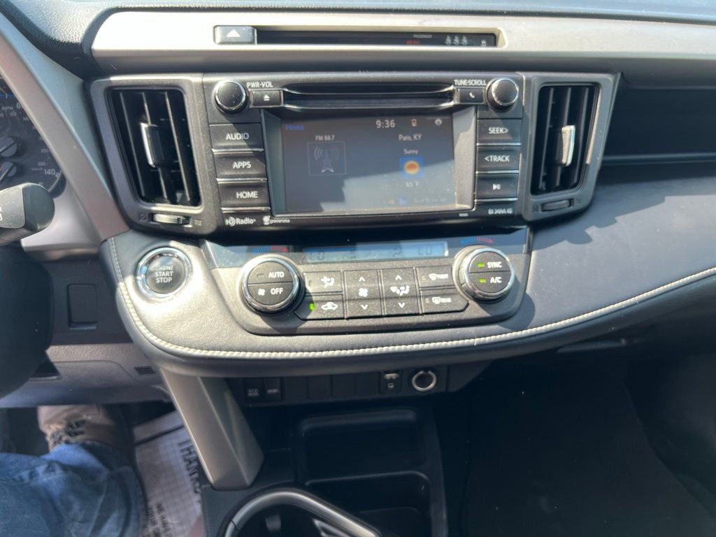 2017 Toyota RAV4 XLE