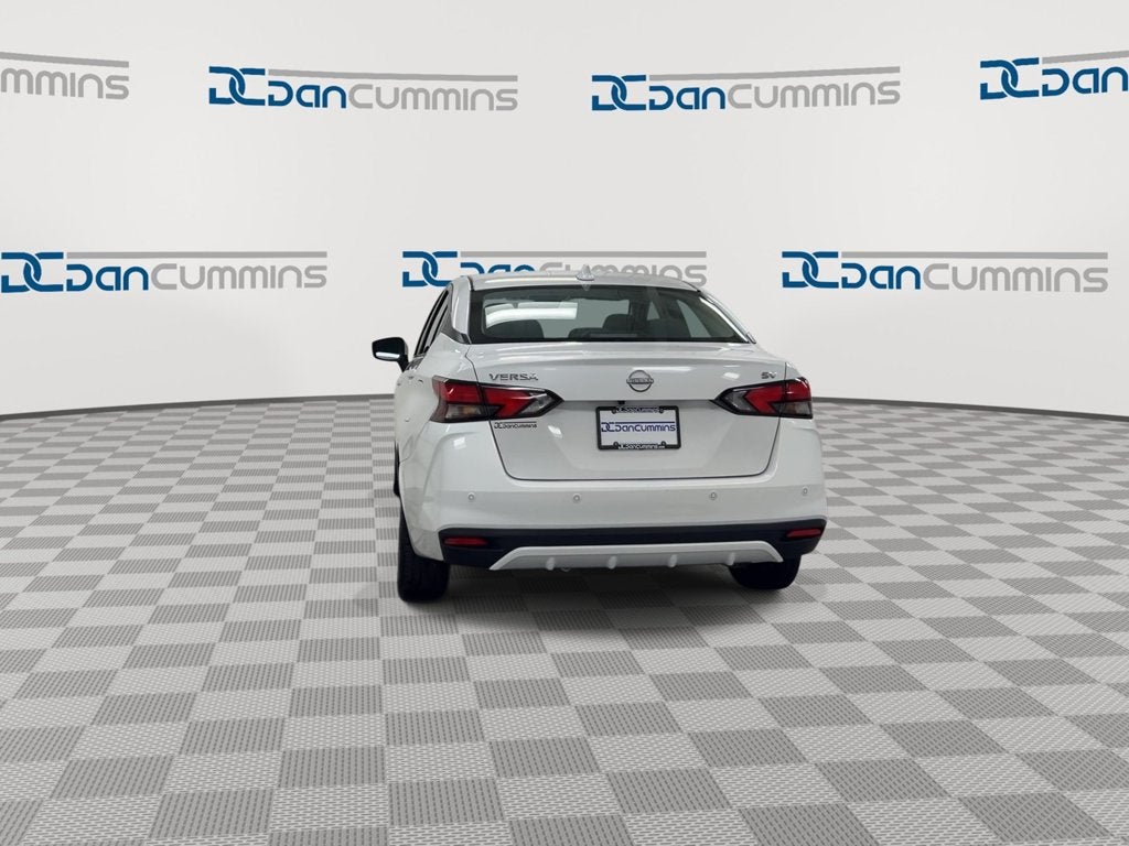 2024 Nissan Versa 1.6 SV