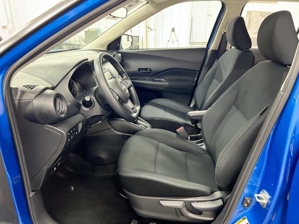2023 Nissan Kicks S