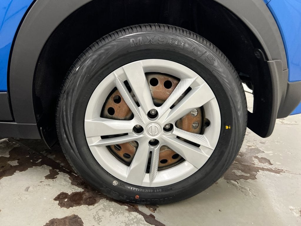 2023 Nissan Kicks S