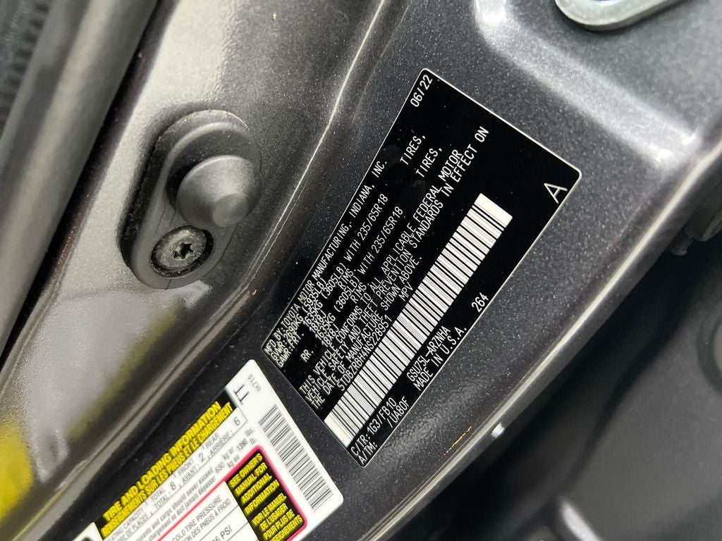 2022 Toyota Highlander LE
