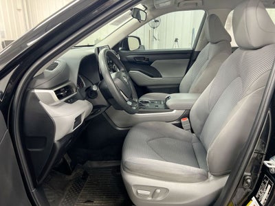 2022 Toyota Highlander L
