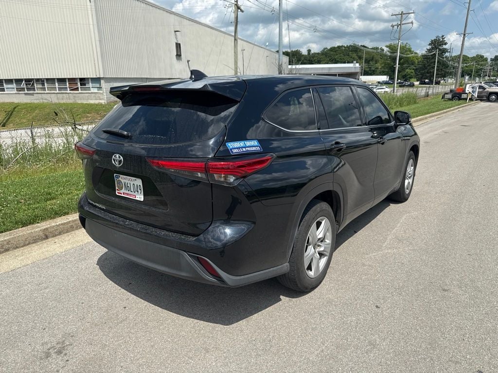 2022 Toyota Highlander L