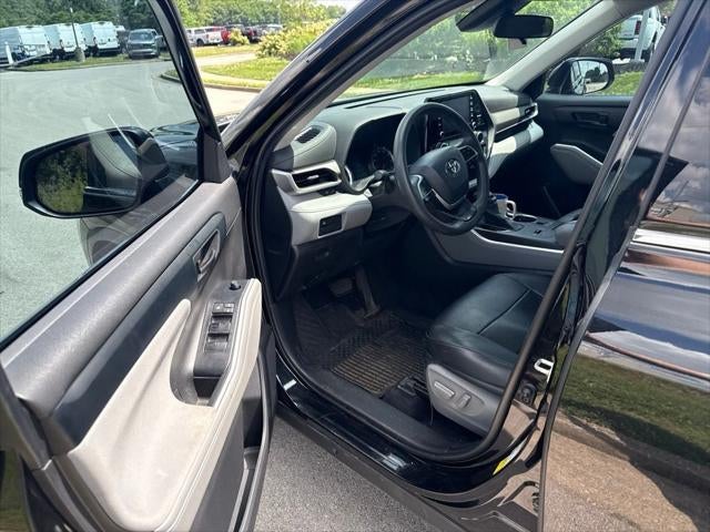 2022 Toyota Highlander L