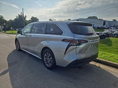 2023 Toyota Sienna XLE