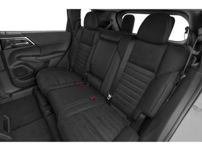 2023 Mitsubishi Outlander Base