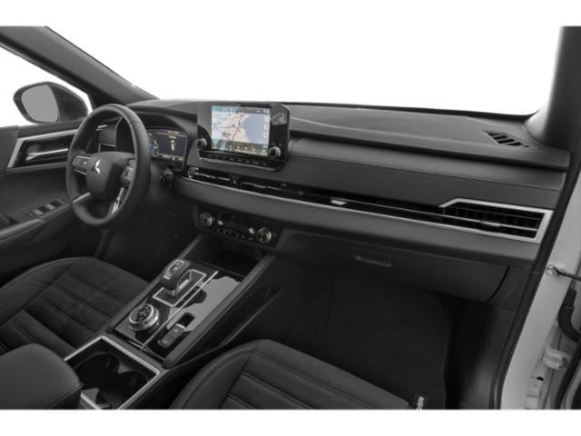 2023 Mitsubishi Outlander Base