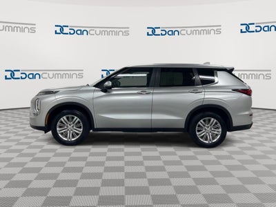 2024 Mitsubishi Outlander ES