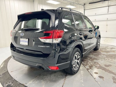 2022 Subaru Forester Premium