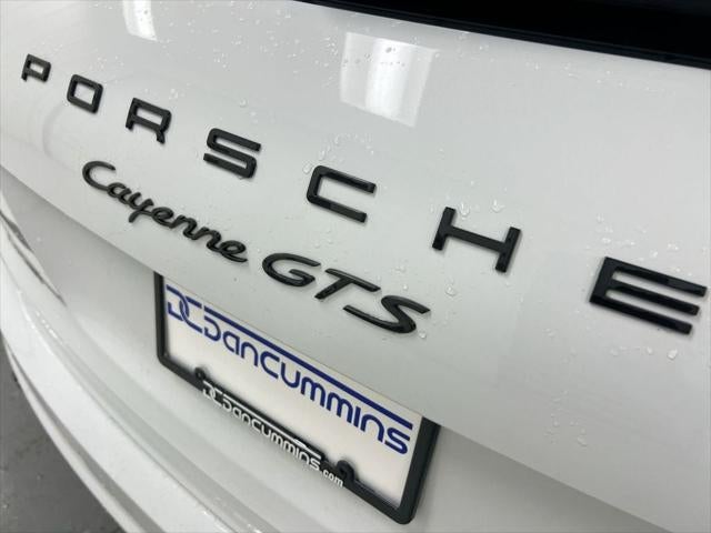 2016 Porsche Cayenne GTS
