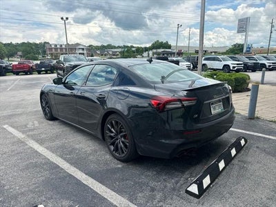 2022 Maserati Ghibli Modena Q4