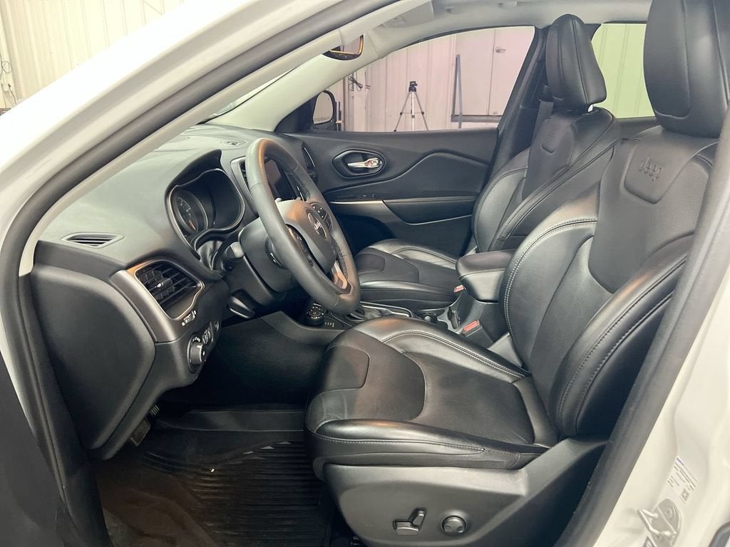 2022 Jeep Cherokee Latitude Lux