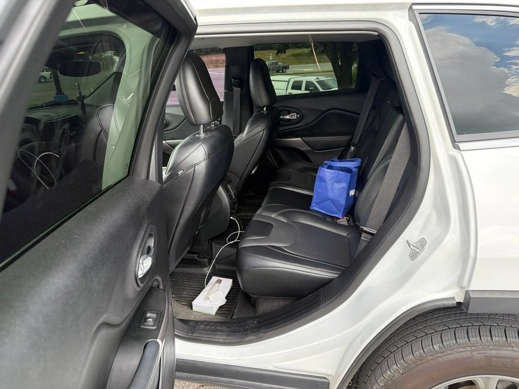 2022 Jeep Cherokee Latitude Lux
