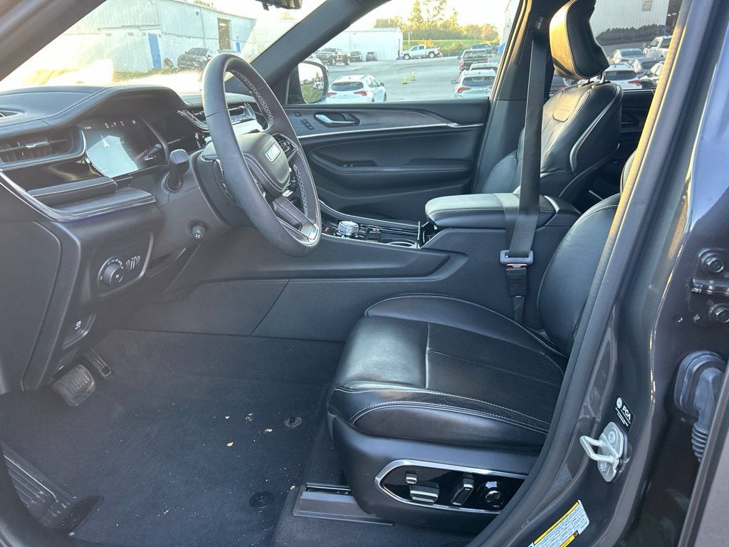 2023 Jeep Grand Cherokee Overland