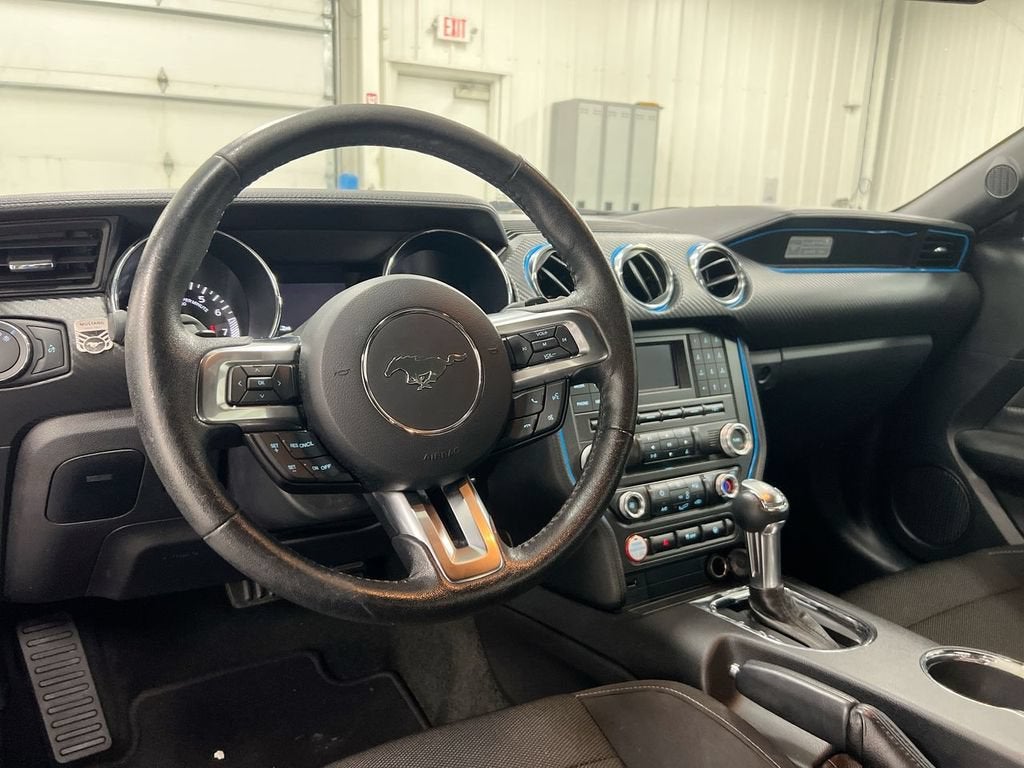 2017 Ford Mustang V6