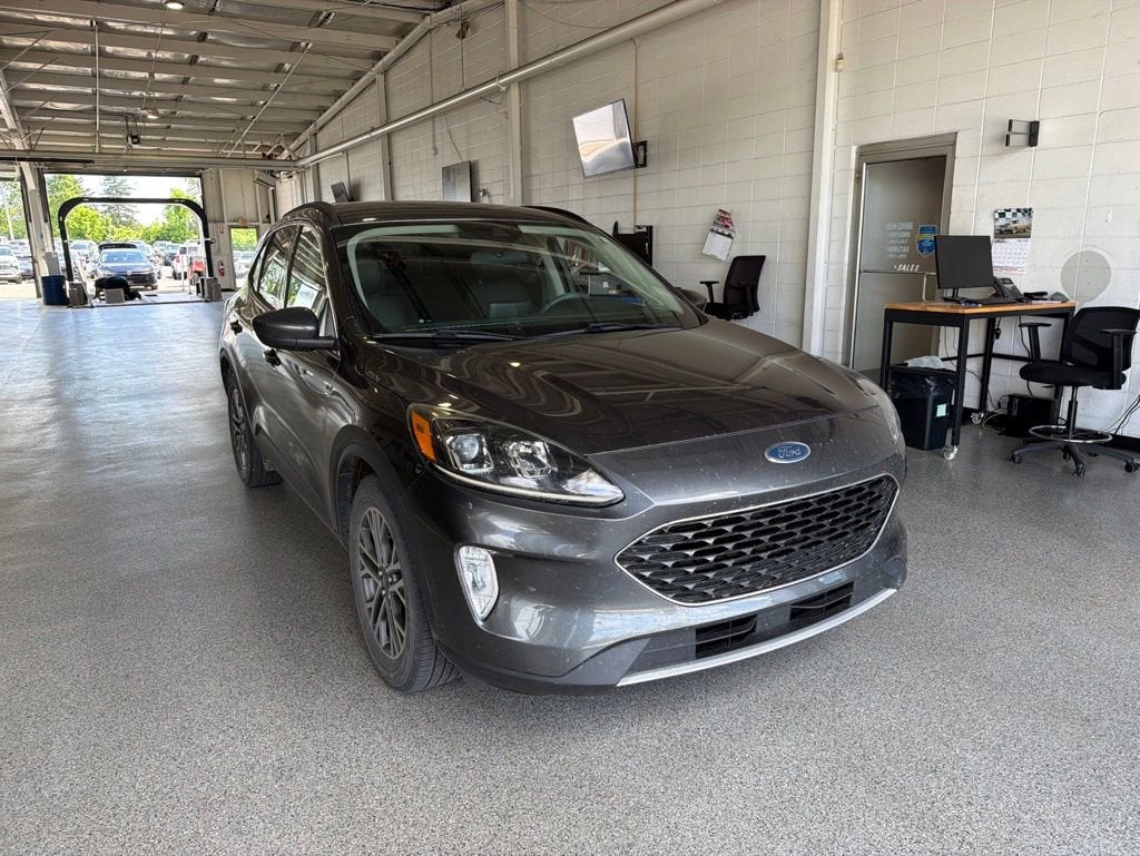 2020 Ford Escape SEL
