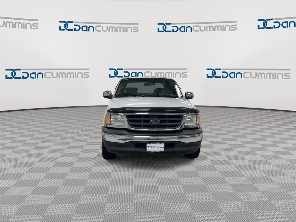 2002 Ford F-150 XLT