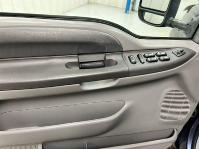 2004 Ford Super Duty F-350 SRW XL