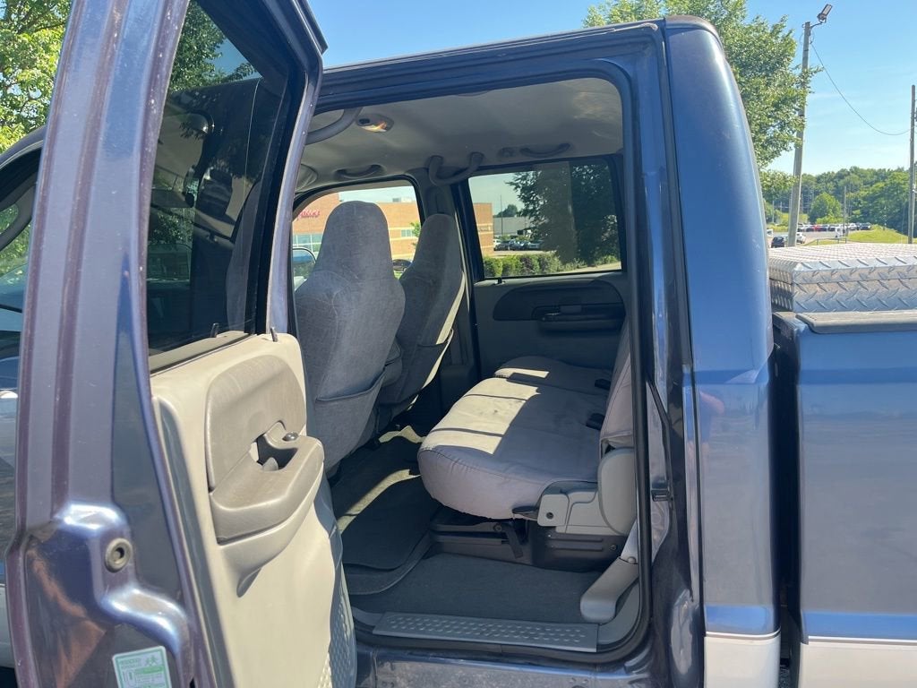 2004 Ford Super Duty F-350 SRW XL