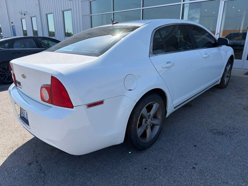2011 Chevrolet Malibu LT w/1LT