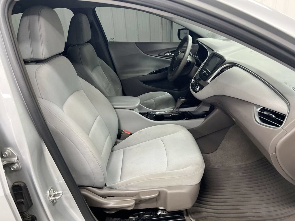 2017 Chevrolet Malibu LS