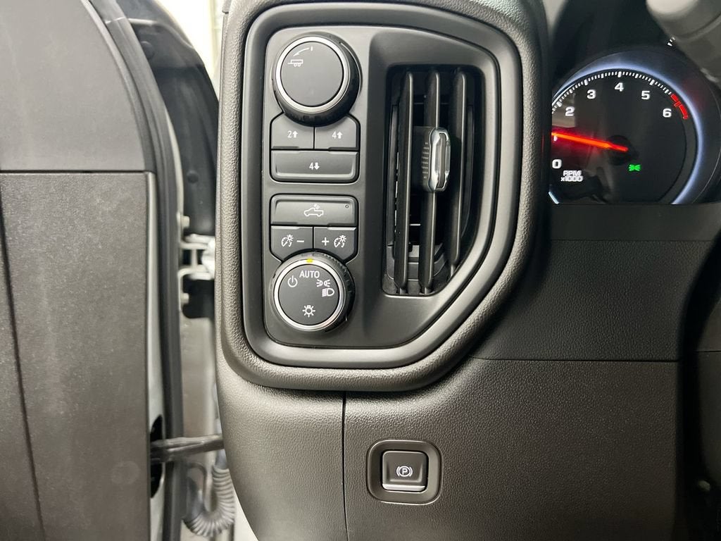 2023 Chevrolet Silverado 2500 HD Custom