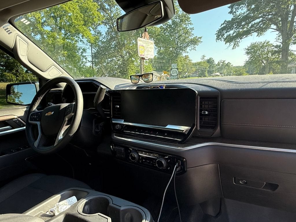 2025 Chevrolet Silverado 1500 LT (2FL)