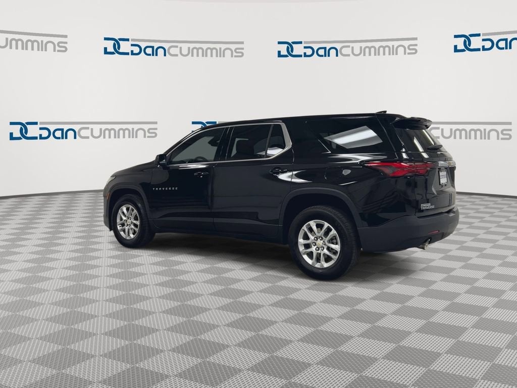 2023 Chevrolet Traverse LS