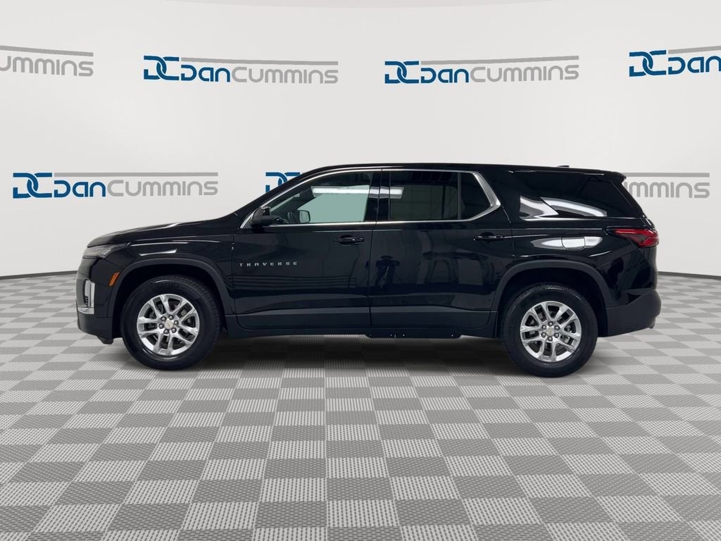2023 Chevrolet Traverse LS