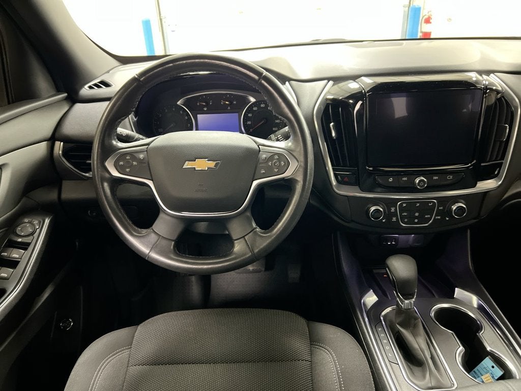 2022 Chevrolet Traverse LT Cloth