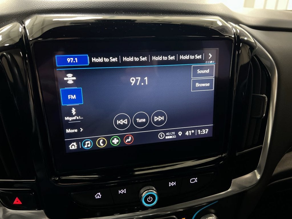 2022 Chevrolet Traverse LT Cloth