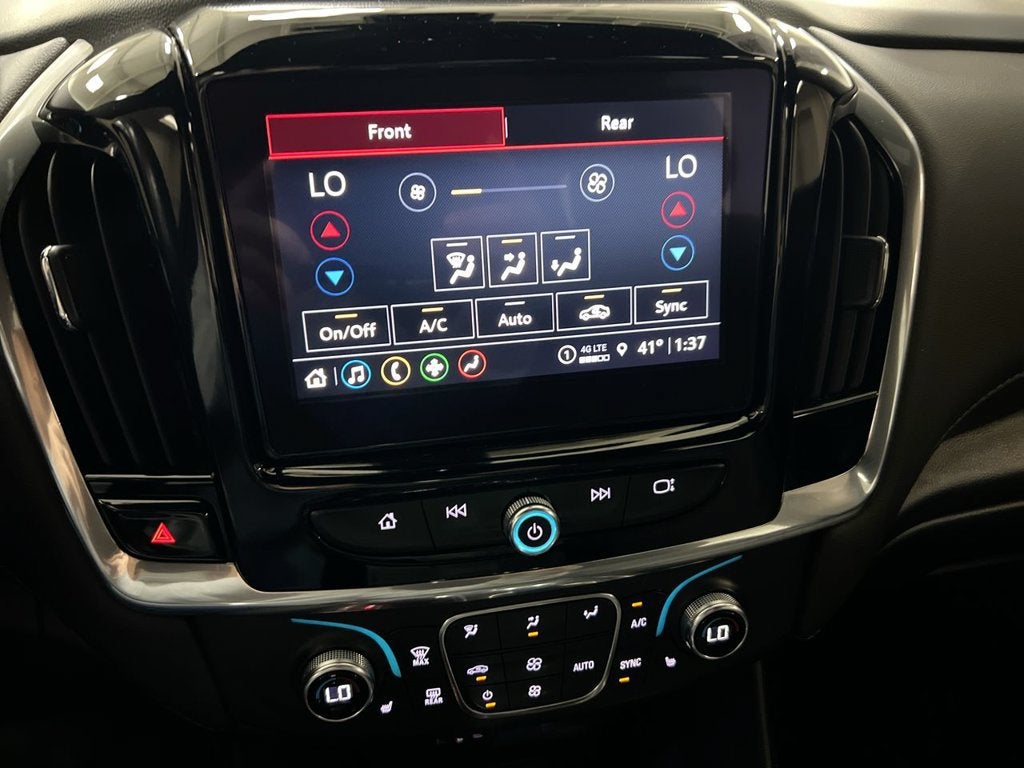 2022 Chevrolet Traverse LT Cloth