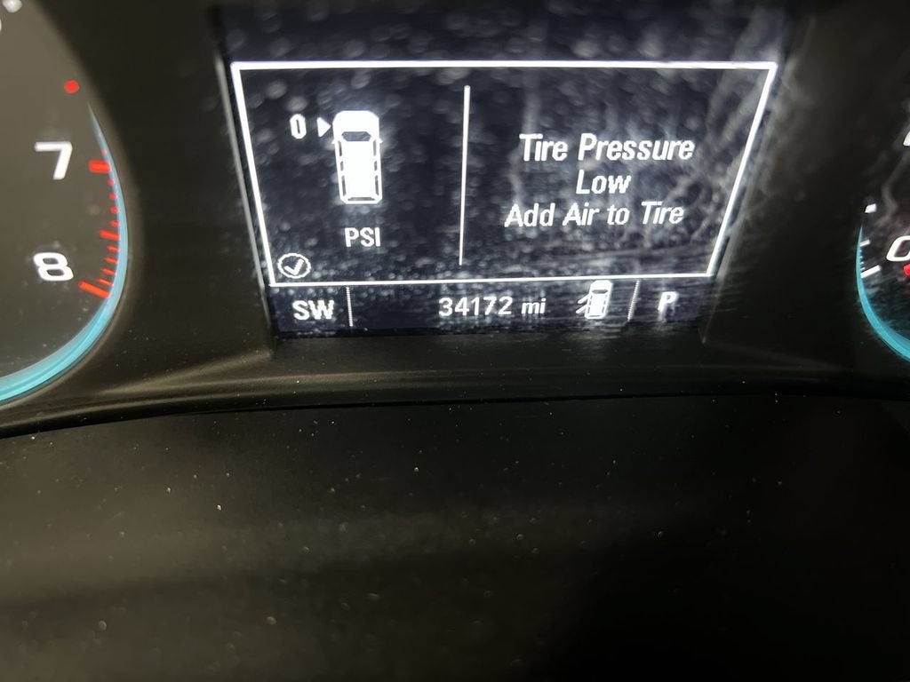 2021 Chevrolet Traverse LT Cloth