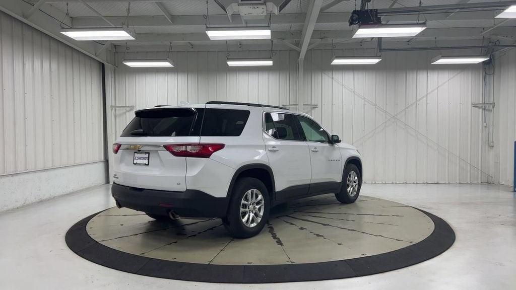 2021 Chevrolet Traverse LT Cloth