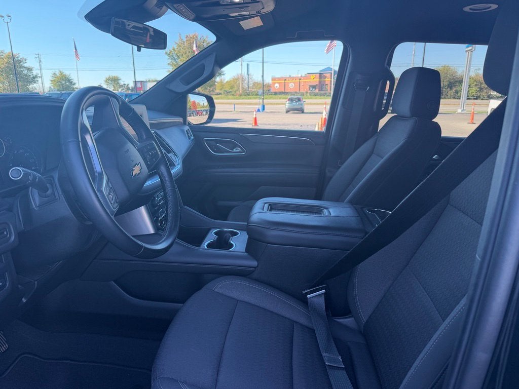 2024 Chevrolet Suburban LS