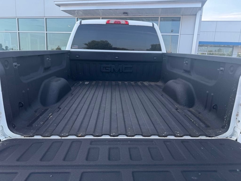 2015 GMC Sierra 2500 HD 4WD Crew Cab 153.7"