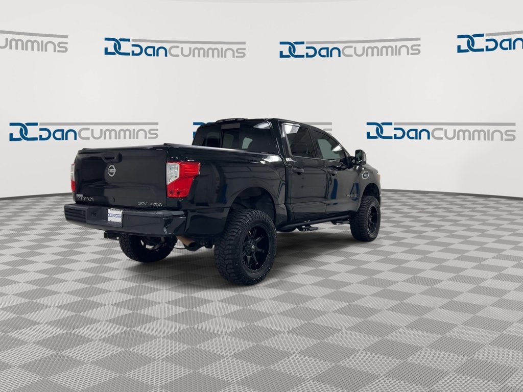 2017 Nissan Titan SV