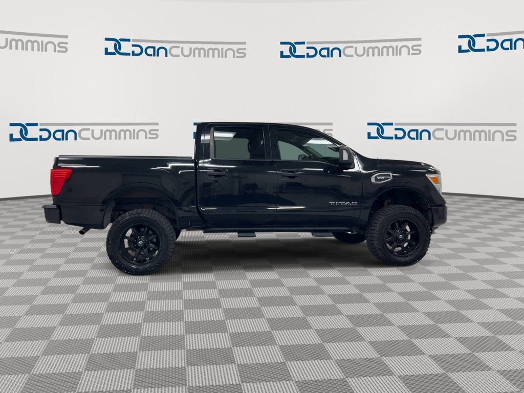 2017 Nissan Titan SV