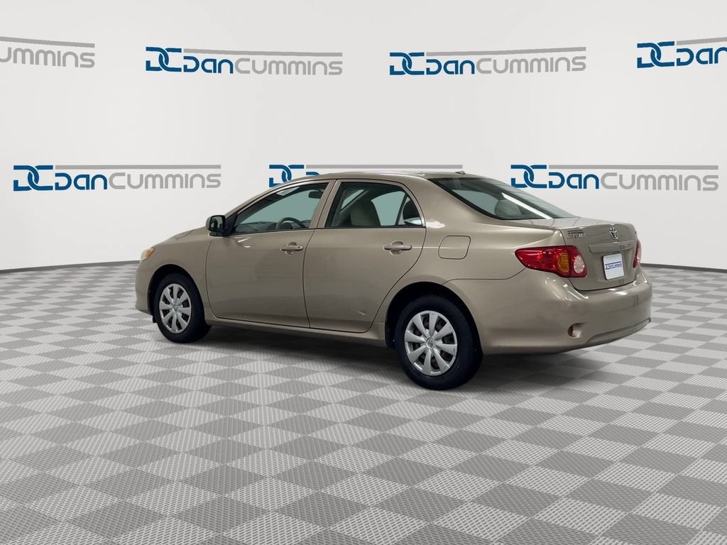 2009 Toyota Corolla 4dr Sdn Man (Natl)