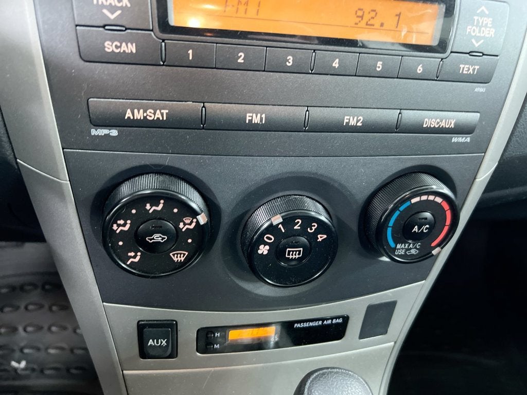 2010 Toyota Corolla 4dr Sdn Man (Natl)