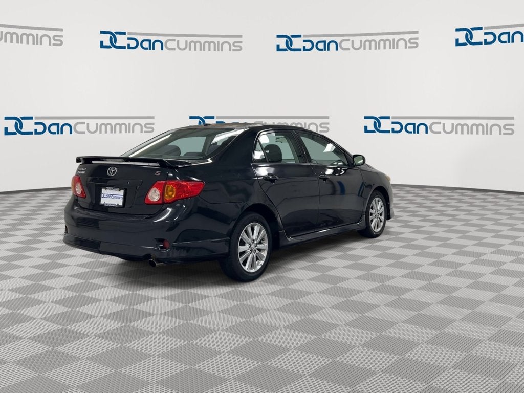 2010 Toyota Corolla 4dr Sdn Man (Natl)